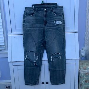 american eagle grey ripped jeans baggy and very comfortable.